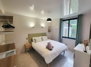 Charming cottage: pool, air-con, views & fast WiFi - Image 4