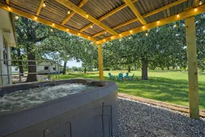 Golden Pine - Lakefront Cabin getaway - Image 2