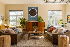 Mid Century Modern Family Home on 2.5 acres! - Image 5