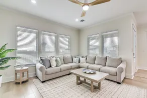 Walk to Beach: Galveston Gem w/ Pool Access - Image 4