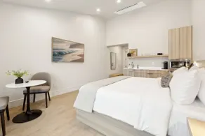Casa Riviera 30 – Boutique Suites - Image 4