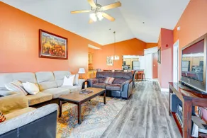 Community Perks: Scenic Lake Travis Getaway! - Image 4