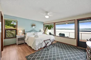 200' Waterfront classic home ~ AC on a Private Raf - Image 3