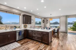 New listing! Beautiful home w/ hot tub & game room - Image 2