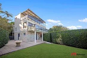 MetaWise Luxe 6 Bed Ocean View Family Home in Seaforth - Image 2