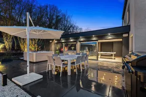 Villa with pool and hot tub - Image 4