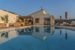 Luxury Villa Maximus - With Private Heated Pool - Image 3