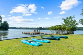 LakeOconee• PoolTable • 7KingSuites • Kayaks • SUP - Image 3