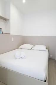 Juan Signature - Elegant 2-bedroom, Sea View & Terrace - Image 4