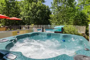 5 Bedroom Home Pool & Hot Tub - Image 2