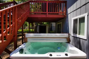 Family-Friendly 5BR Retreat – Hot Tub & Game Room - Image 2