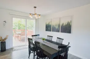 Family-Friendly 5BR Retreat – Hot Tub & Game Room - Image 4