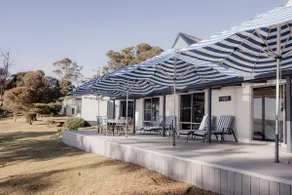 Cliff-Top Retreat Ocean Views - Image 2