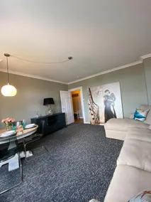 Apartment 5 - Image 2