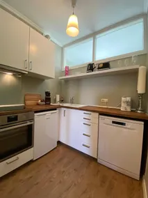 Apartment 5 - Image 4