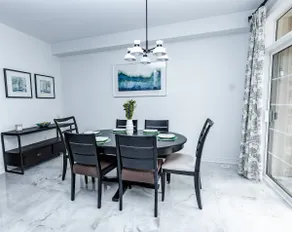 Vacation Home in Vaughan - Image 3