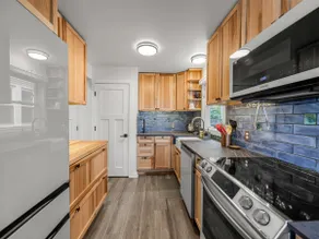 Charming NE Arts District Home - Image 3
