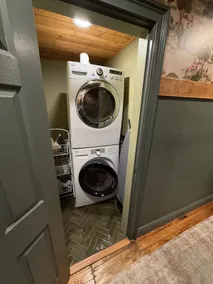 NEW The Hound - Clean, Peaceful 2-Bedroom Retreat - Image 3