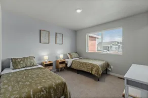 Johnstown Townhome | 2 Ensuite Beds + Garage - Image 4
