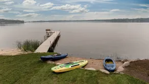 The Lakeside On North Long - Image 2