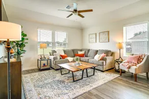 12 Mi to Avery Island: Spacious Family Home! - Image 4