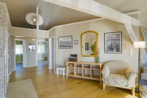Happy Hugle Haus - Image 4