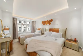 Sophisticated Luxury Apartment in Mayfair H5 - Image 5