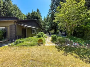 Dragonfly Haven: 2BR Cottage, Pond, EV Charger - Image 5