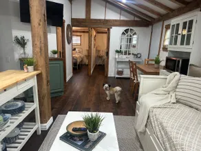 Cozy Country Cottage - Image 4