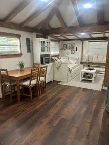 Cozy Country Cottage - Image 3