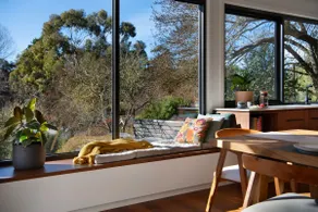 Yallambee - Free Wifi | Stroll to Lake Daylesford! - Image 4