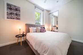 Floral on Frew 2BR Staycation CBD WiFi - Image 5