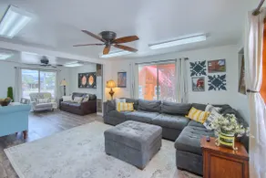 Group Getaway w/ Mtn Views: Home in Circleville! - Image 5