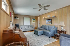 Gem of Narragansett Beach, House Retreat! - Image 4