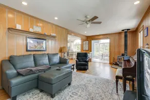 Gem of Narragansett Beach, House Retreat! - Image 3