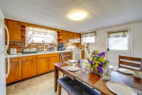 4 Mi to Off-Road Park: Beckley Area Townhome - Image 2