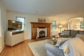 Private Hillside Retreat w/ HotTub Near Gettysburg - Image 5