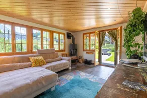 Chalet with Hot Tub in nature park, 30min to Spiez - Image 2