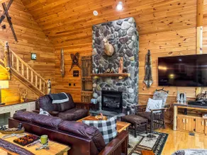 Pawnee Peak Lodge in Old Forge - Image 2