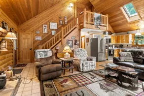 Bradley's Bend Trout Fishing Riverfront Log Cabin - Image 5