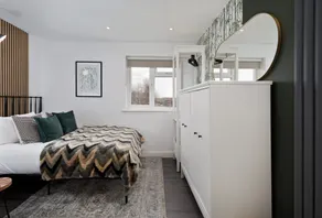 2 Free Park Space Driveway - Sleeps 8 (2 Ensuites) - Image 4