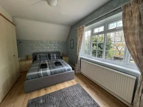 Sherrington Cottage 1 minute walk to Frintons blue flag beach Sleeps up to 8 - Image 2