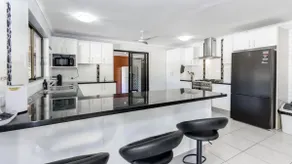 Shelly's Beach House - Image 4
