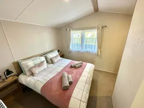 Trecco Bay - Sleeps 6 - Pet Friendly - Parking - Image 2