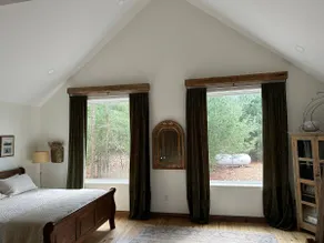 Cozy Oak & Ember Lodge - Image 4