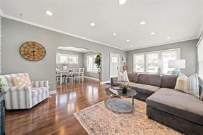 Charming Home Close to Jet Express & Downtown! - Image 5