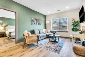 Brand New, Pool, Gym, Mins to DT Waco, BU | TZ1 - Image 2