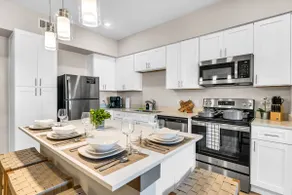 Brand New, Pool, Gym, Mins to DT Waco, BU | TZ1 - Image 4