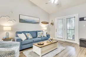 3 Mi to OWA: Modern Condo w/ Resort Pool! - Image 4