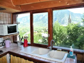 Merveilleux chalet entièrement équipé avec terrasse, jardin et barbecue | Vue montagne | Avec animaux acceptés - Image 4